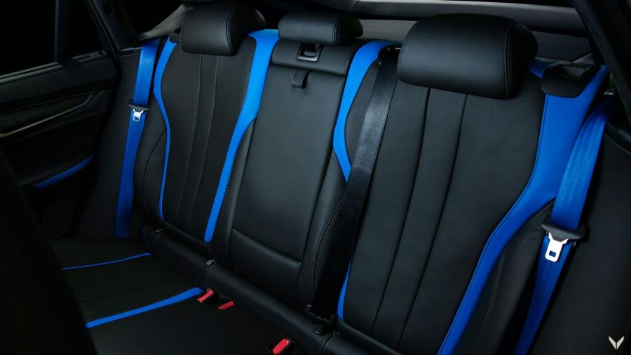 Интерьер BMW X6 M by Vilner 2019 года  (фото 6 из 17)